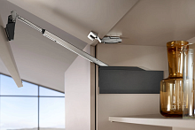 Складной подъёмник BLUM AVENTOS HF top, 2 петли, высота корпуса 840-1200 мм, коэффициент мощности 2700-13500, темно-серый — купить оптом и в розницу в интернет магазине GTV-Meridian.